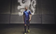 开云平台-绿茵场与篮球馆的周末狂想曲，意甲焦点战的火花，勇士王朝的复兴宣言