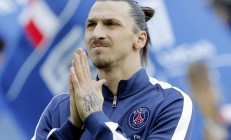 开云体育app-猛龙力克上海队，拉文惊艳四座，一场跨越文化的篮球对话