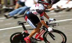 开云体育平台APP-赛道传奇，雷诺横扫威廉姆斯，佩雷兹刷新纪录的辉煌时刻