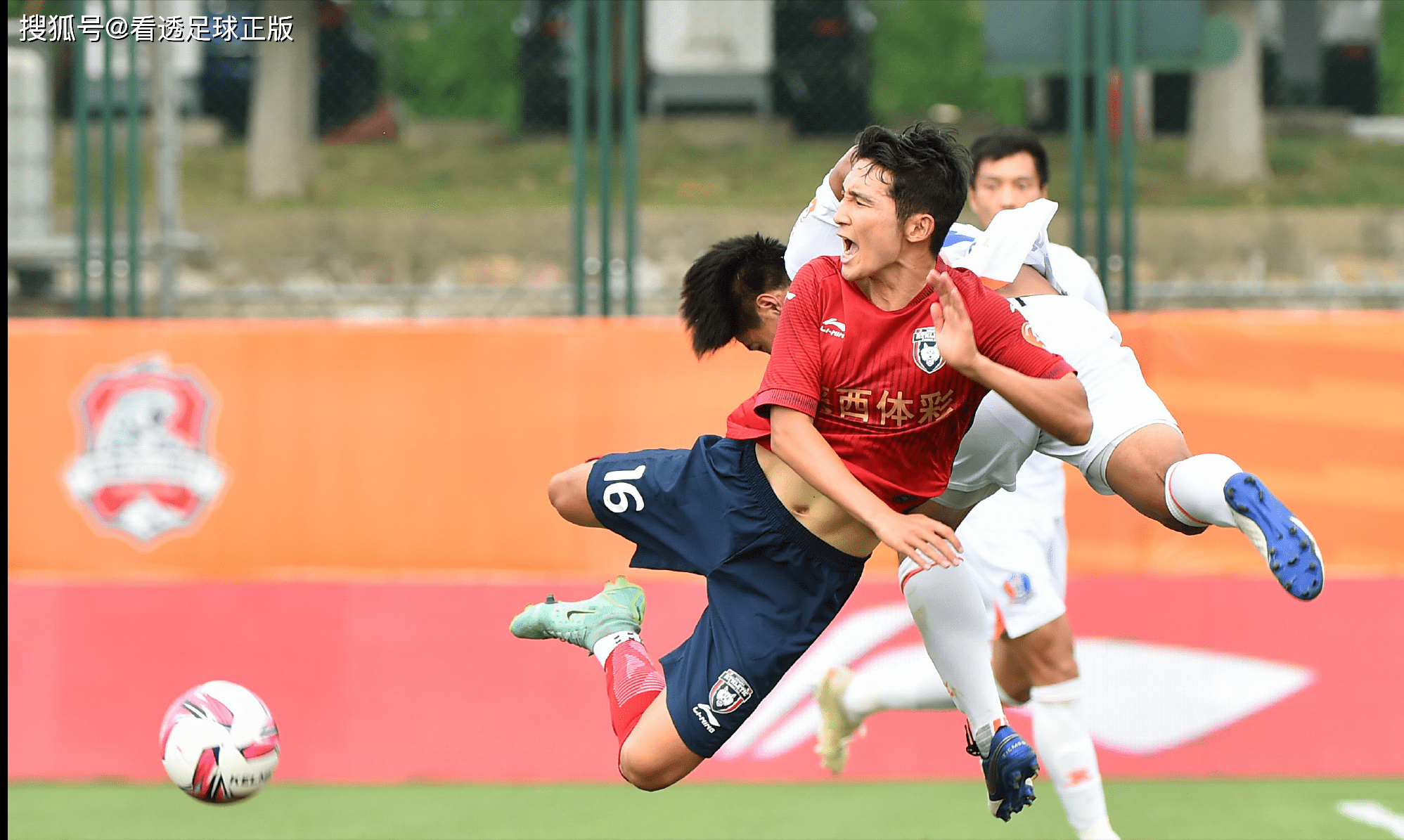 包含陕西队豪取三连胜,全面占据优势的词条 包含陕西队豪取三连胜,全面占据优势的词条