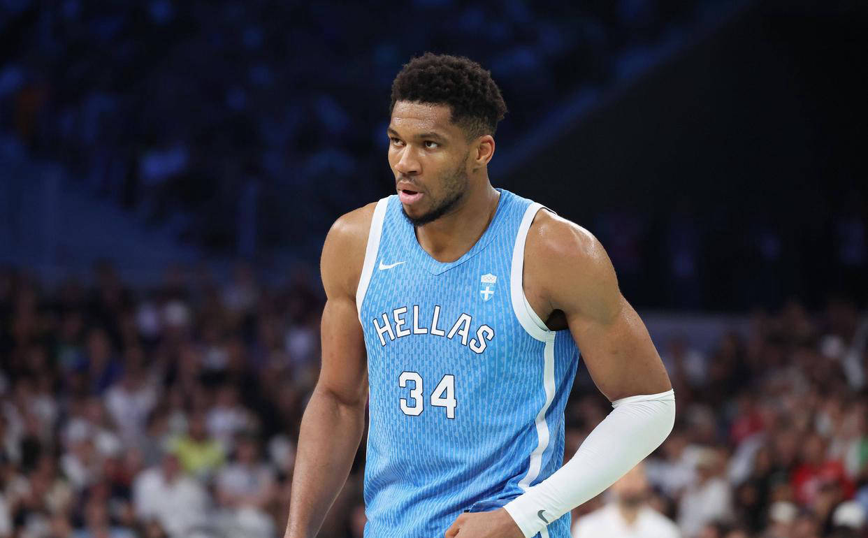 包含猛龙签下新秀球员提升阵容实力的词条