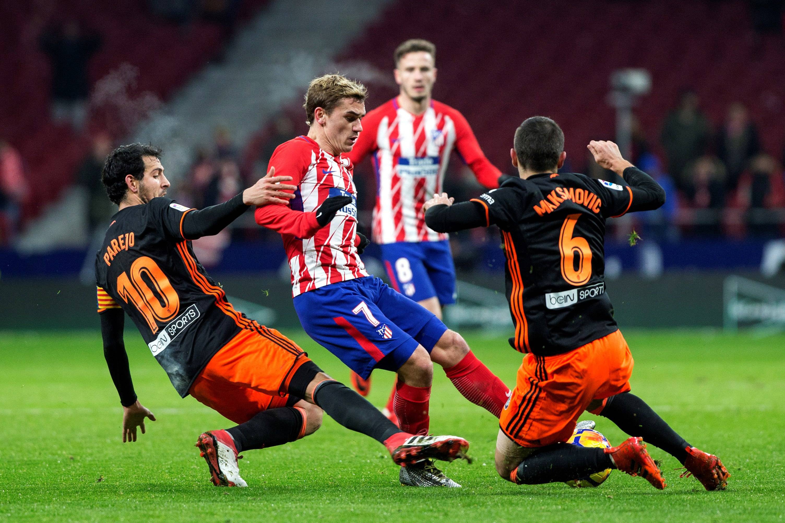 包含瓦伦西亚主教练调整阵容，力争连胜的词条