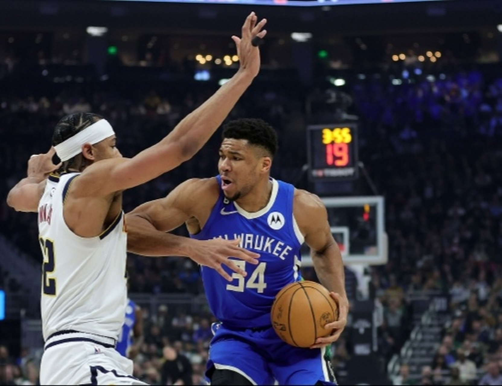 关于山西队力克国王，霍勒迪刷新纪录的信息