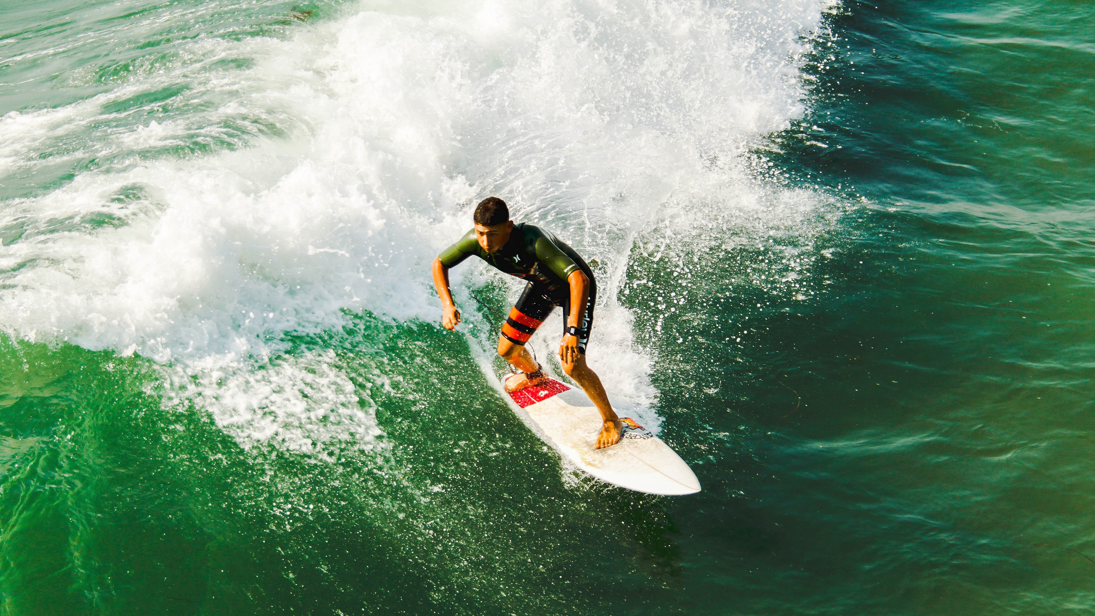 当基耶萨的节奏成为唯一法则，NBA季后赛之夜的绝对掌控者
