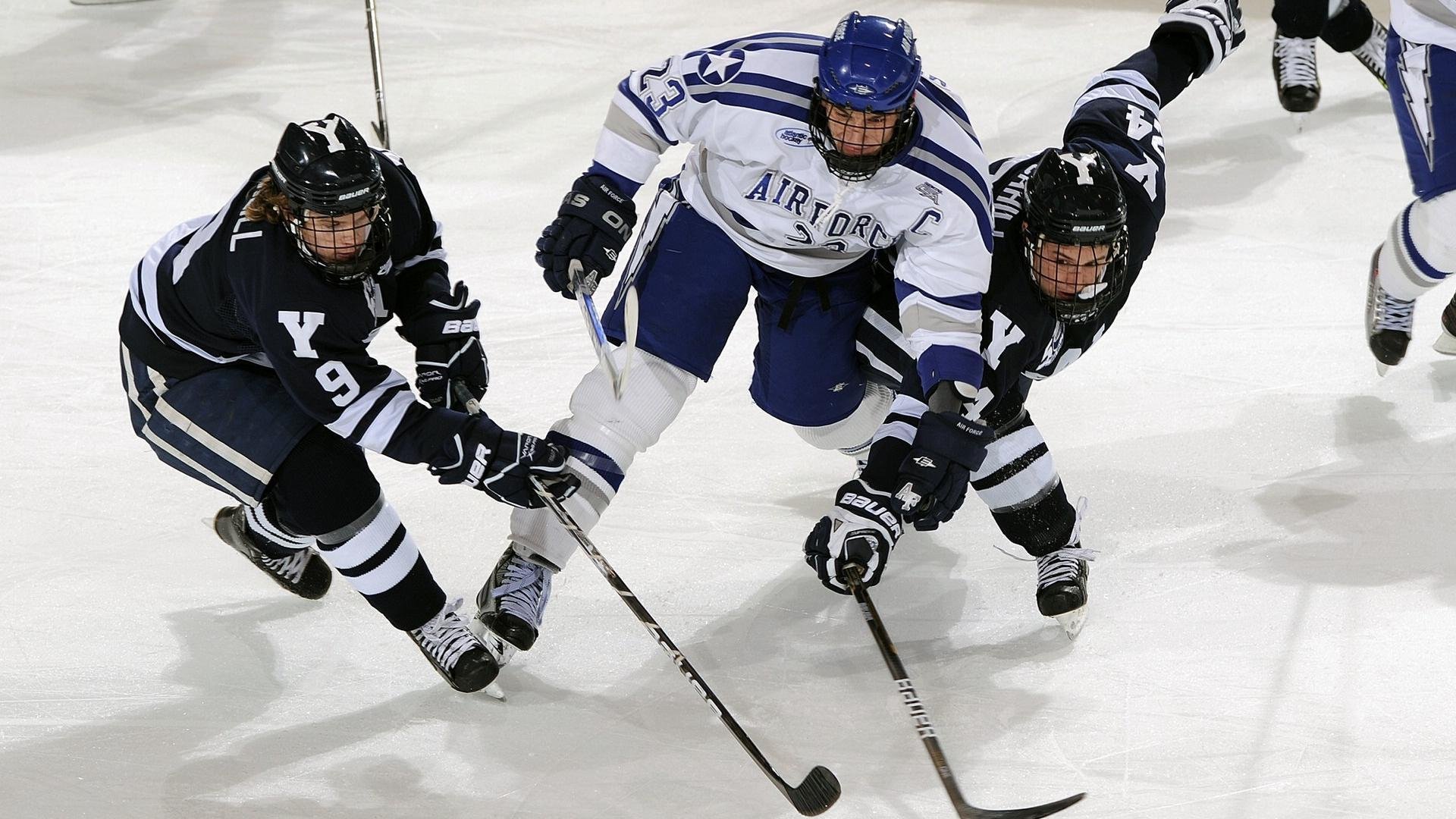 当蓝黑军团遇见德意志铁壁，哈兰德一锤定音背后的战术博弈