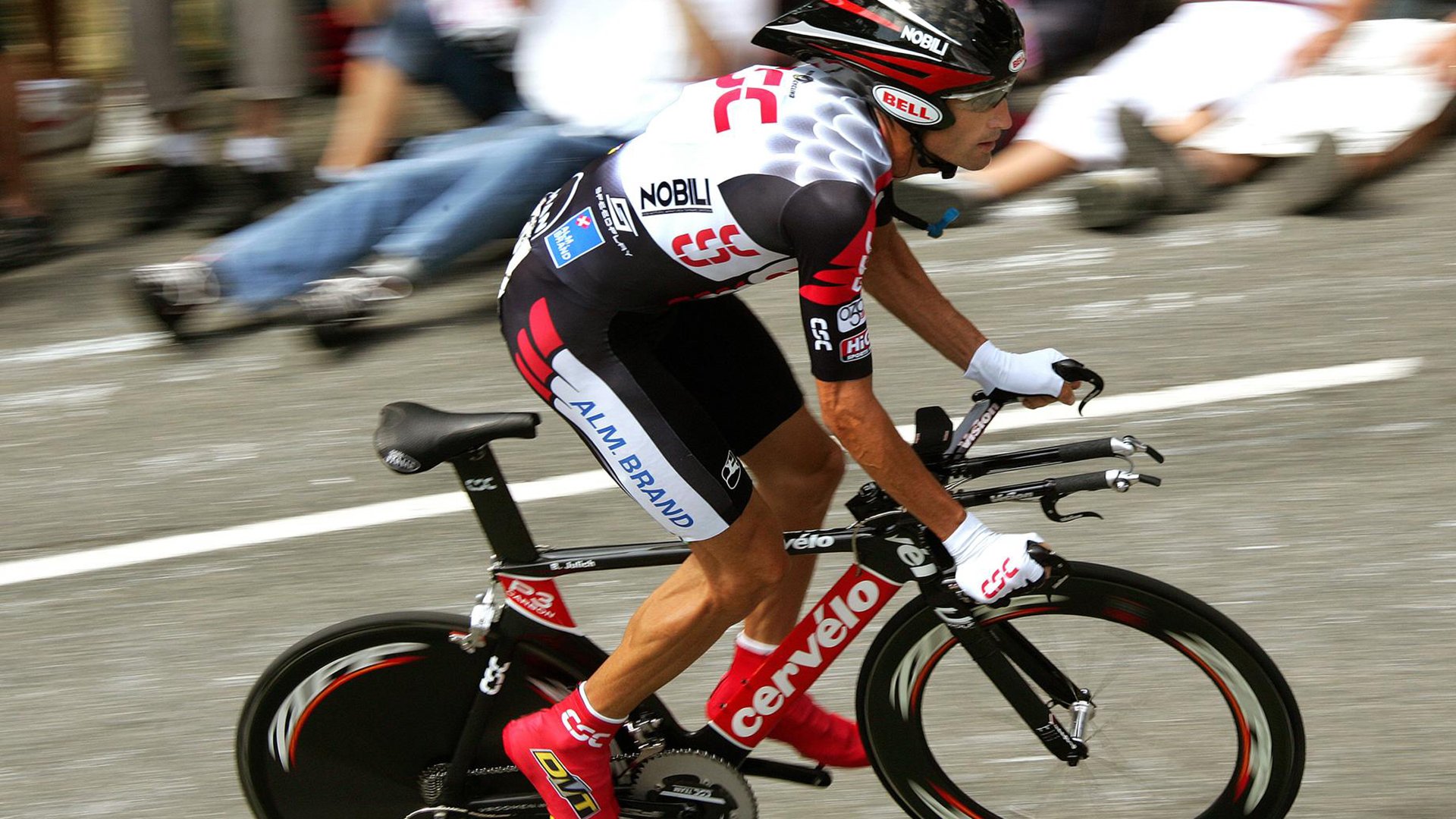 加维奥运周期关键战接管比赛,安哥拉爆冷淘汰法国改写历史