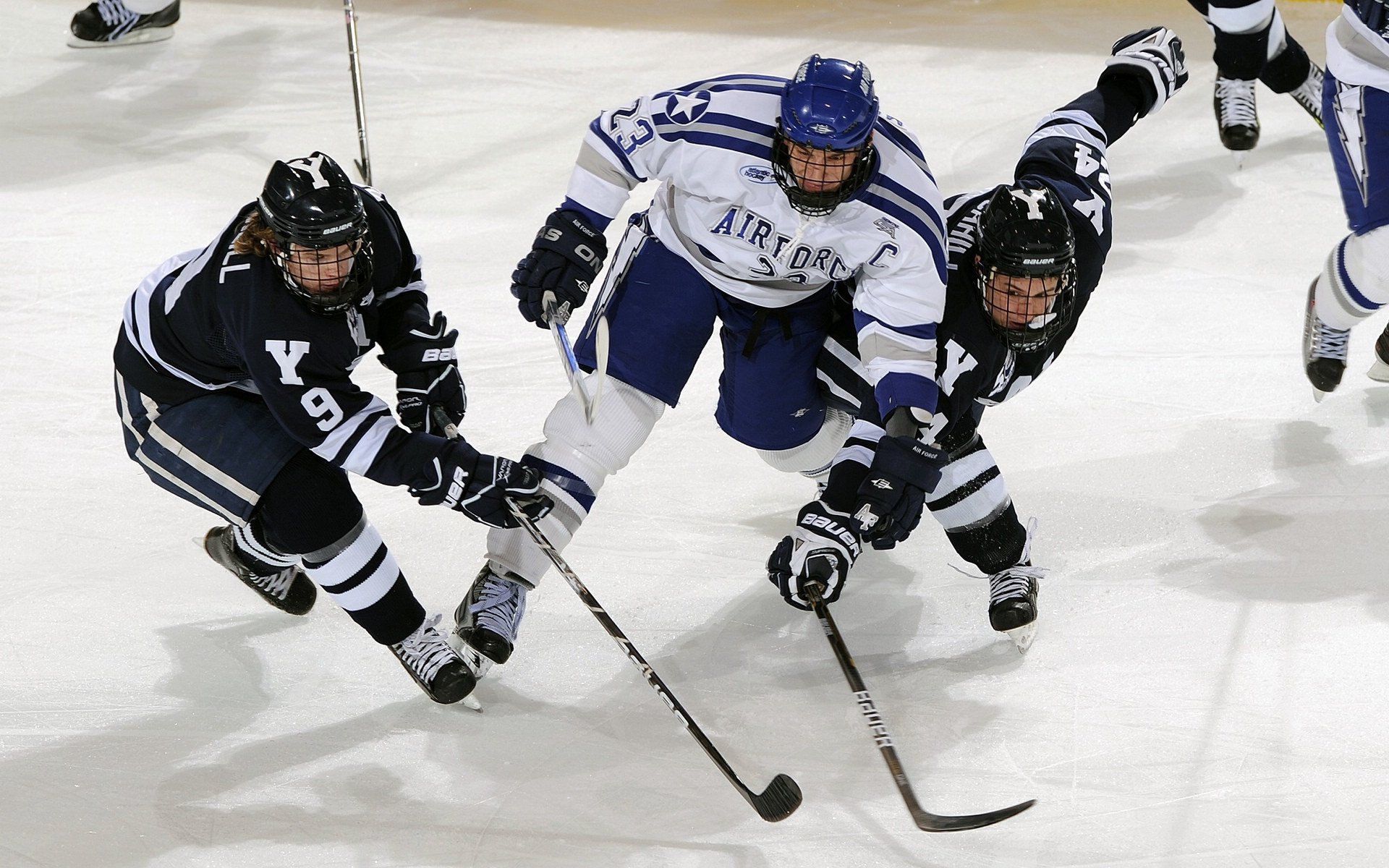 哈兰德个人能力完全展现,荷兰强势晋级—中国足球的启示与镜鉴
